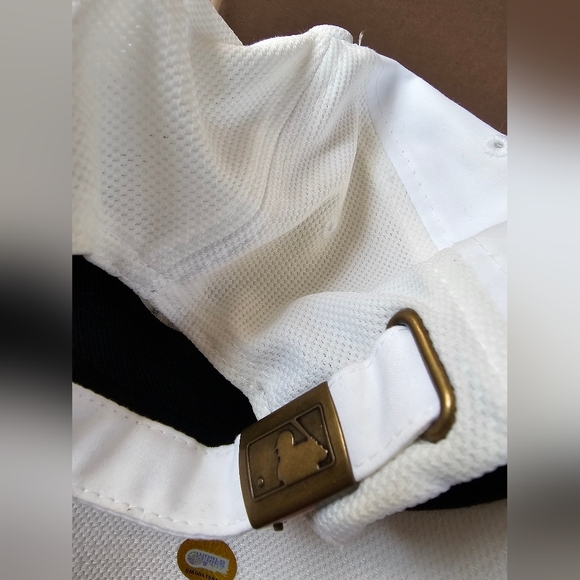 Boston Red Sox 2007 World Series Champions Adjustable Hat New Era MLB - Picture 5 of 9